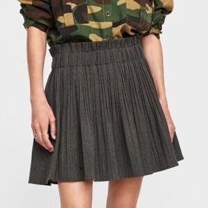 EUC Zara Pleated Houndstooth Mini Skirt Black Gray Ruffled Waist Size Small
